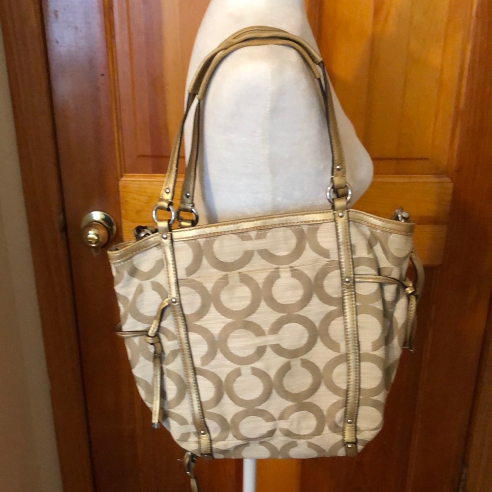 Coach Authentic shoulder bag